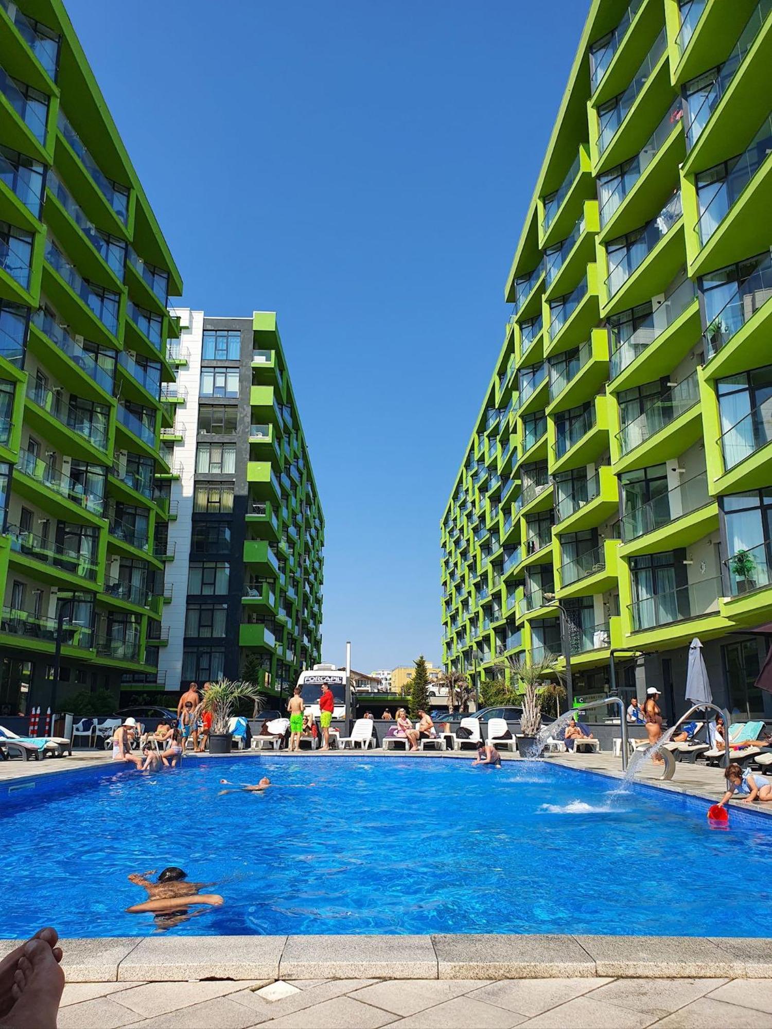 Purple Onyx - Pool & Spa Beach Resort นาโวดาริ ภายนอก รูปภาพ