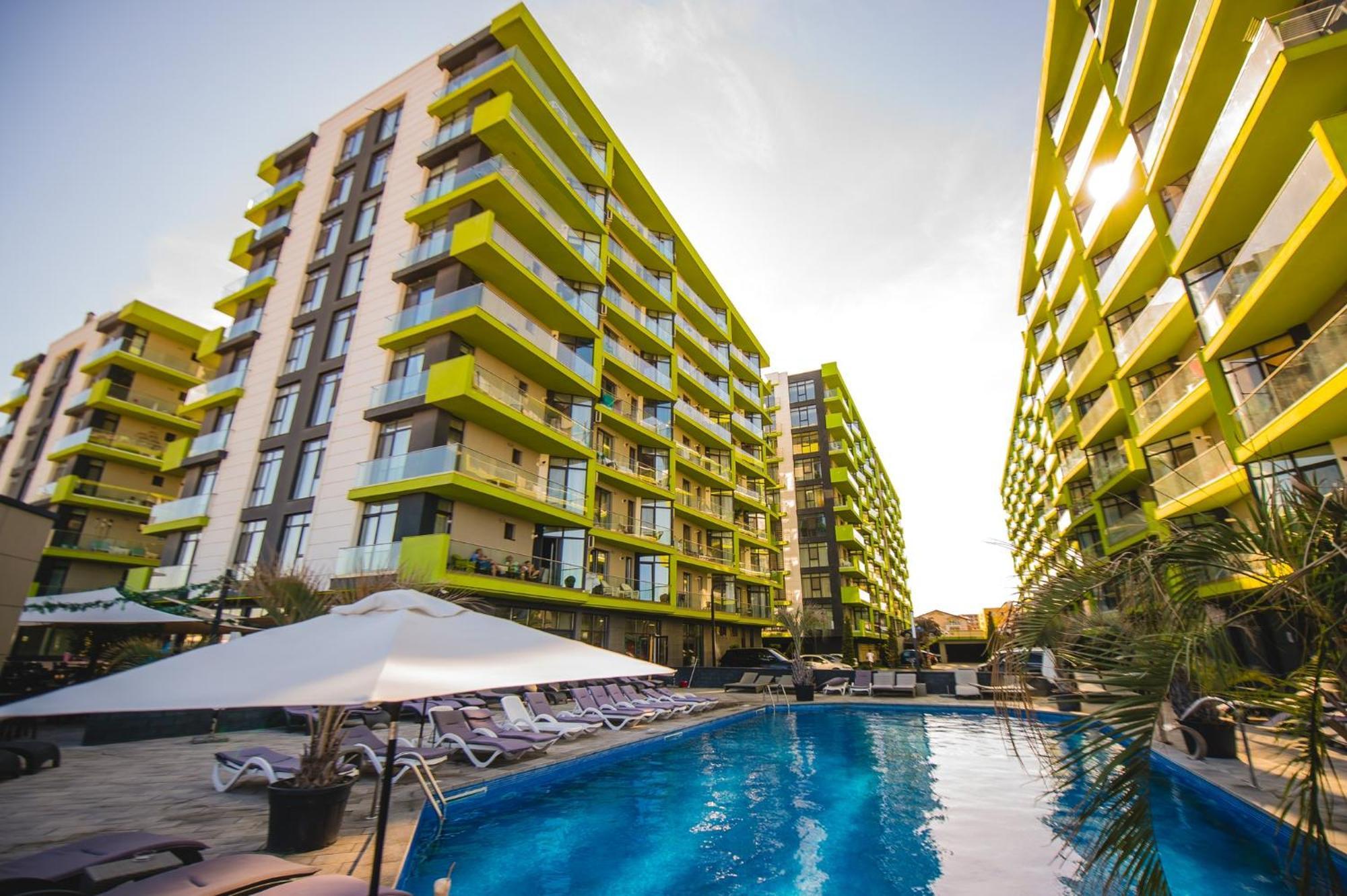 Purple Onyx - Pool & Spa Beach Resort นาโวดาริ ภายนอก รูปภาพ