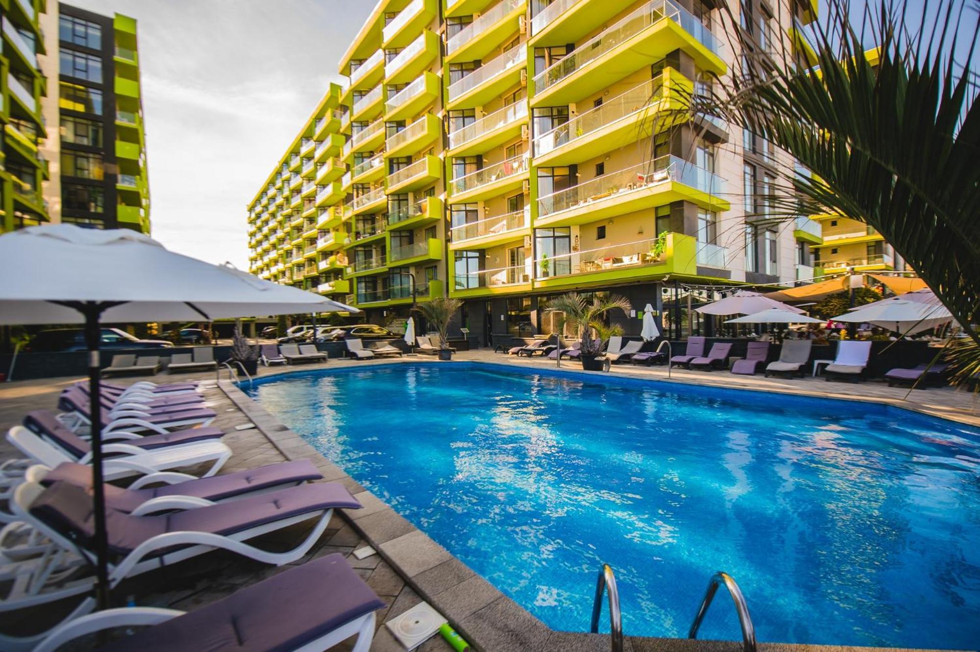 Purple Onyx - Pool & Spa Beach Resort นาโวดาริ ภายนอก รูปภาพ